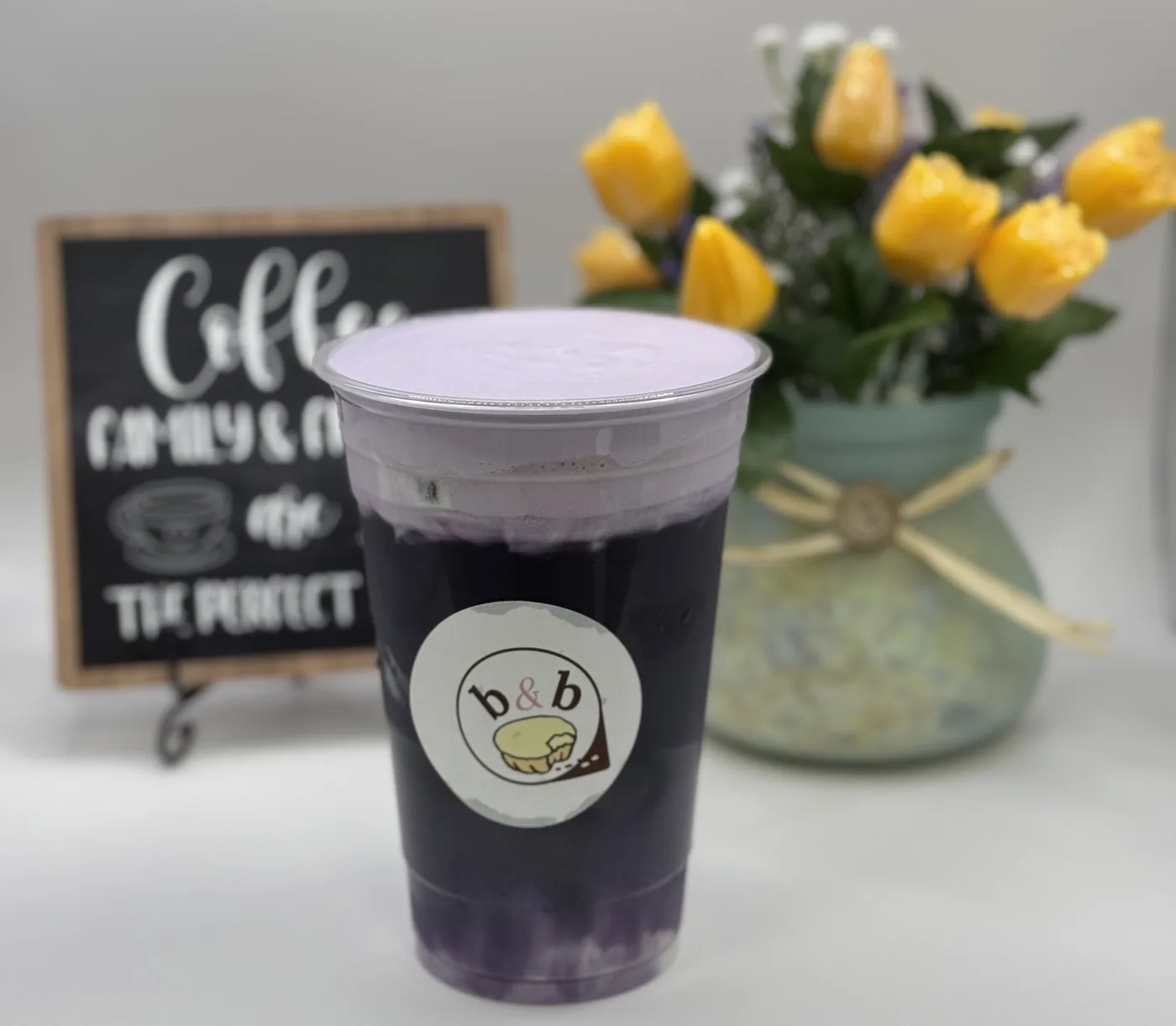 Ube latte